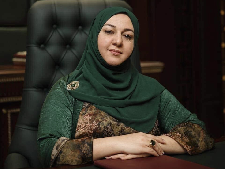 هەڵوێستی سەرۆکی پەرلەمان لەبارەی پێڵاو تێگرتنەکە و بە ژن چواندنی حکومەت