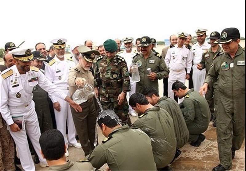 بۆچی ئاو دەکەن بەسەر ئەم فڕۆکەوانانەدا؟