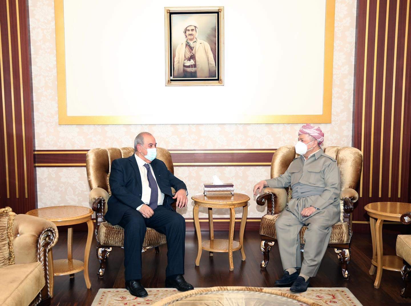 سەرۆک بارزانی و ئەیاد عەلاوی کۆبوونەوە