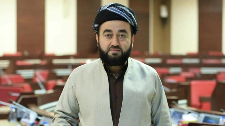 پەرلەمانتارانی یەکێتی هەڕەشە لە پەرلەمانتارێکی کۆمەڵ دەکەن