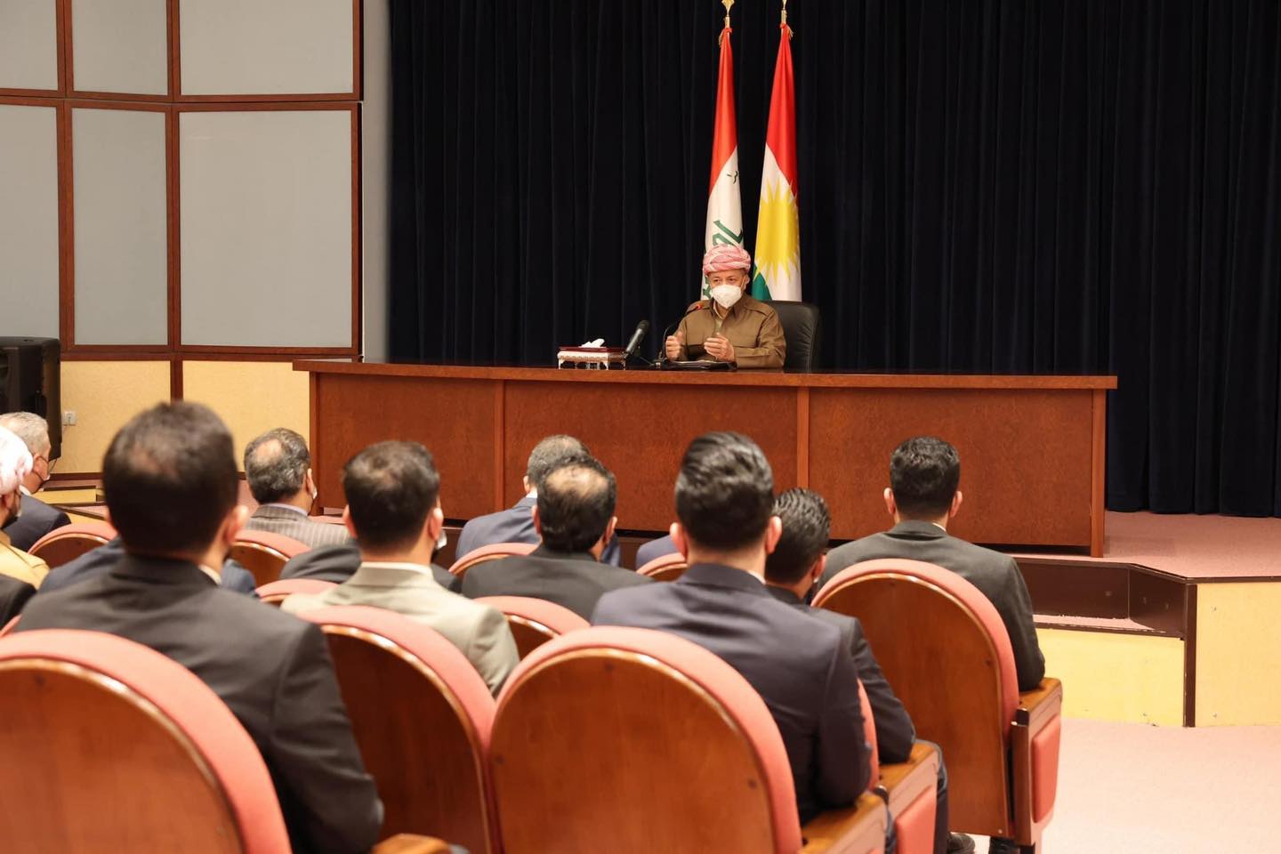 سەرۆک بارزانی لەگەڵ یەکێتیی قوتابییان و یەکێتیی لاوانی دیموکراتی کوردستان کۆبووەوە