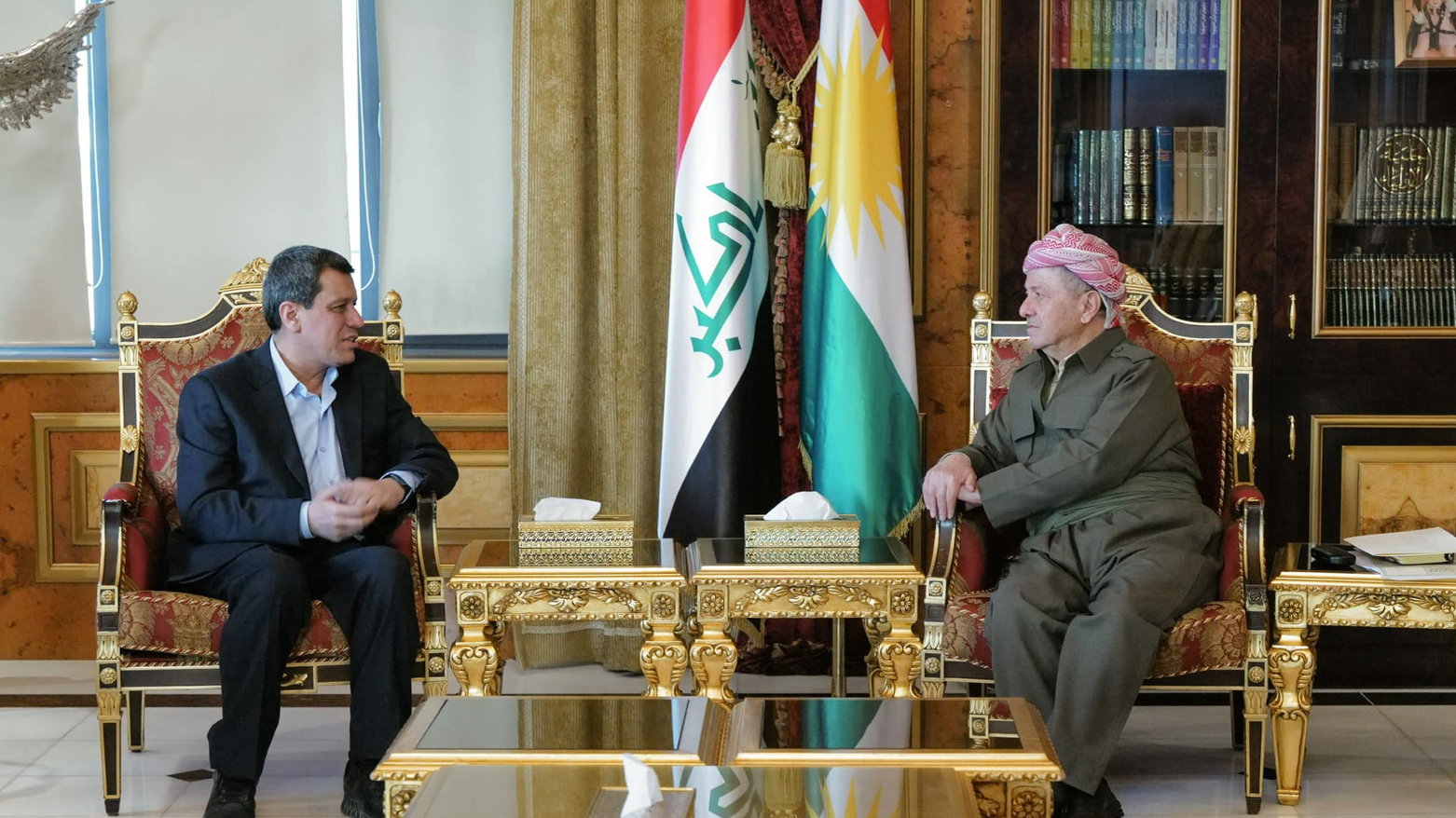 بارەگای بارزانی ناوەرۆکی کۆبوونەوەی سەرۆک بارزانی و مەزڵووم عەبدی بڵاو کردەوە
