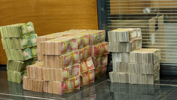 عێراق بڕینی 1%ـی مووچەی فەرمانبەران بۆ هاوکاریی غەزە و لوبنان جێبەجێدەکات