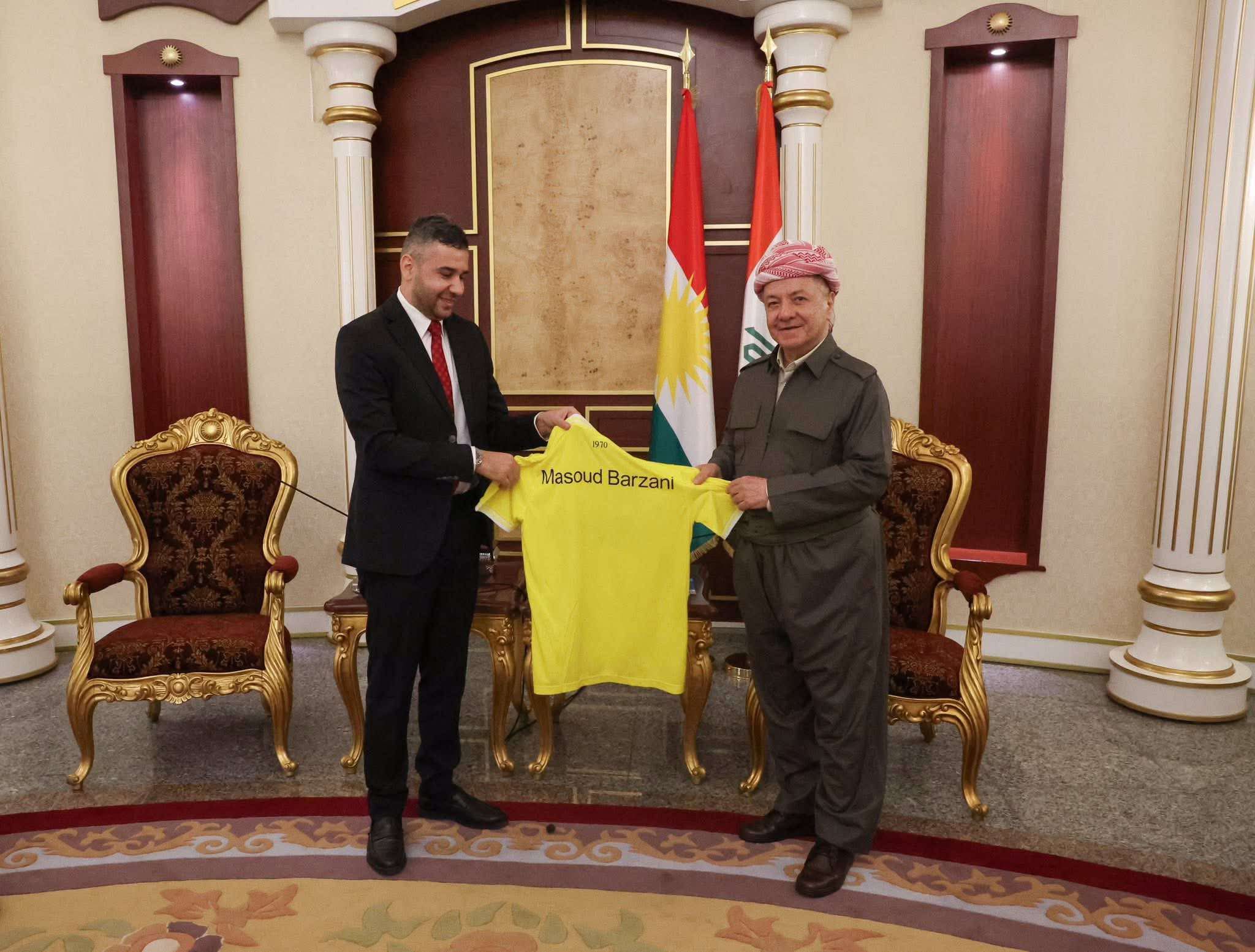 سەرۆك بارزانی پێشوازی لە یانەی وەرزشیی دهۆك دەكات