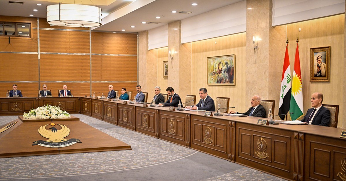 ئەنجوومەنی وەزیران: هەرێمی کوردستان فاکتەرێکی گرنگیی ئاشتی و ئارامیی وسەقامگیریی دەبێت و نابێتە مایەی هەڕەشە بۆ هیچ وڵاتێکی دراوسێ