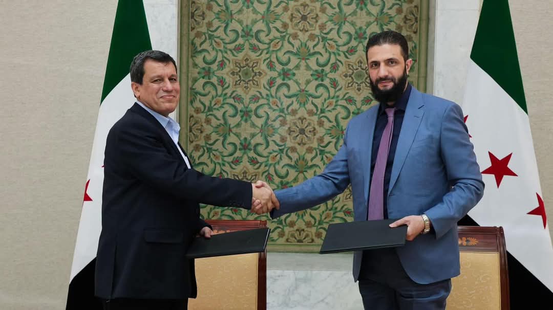 مەزڵووم عەبدی و ئەحمەد شەرع کۆدەبنەوە