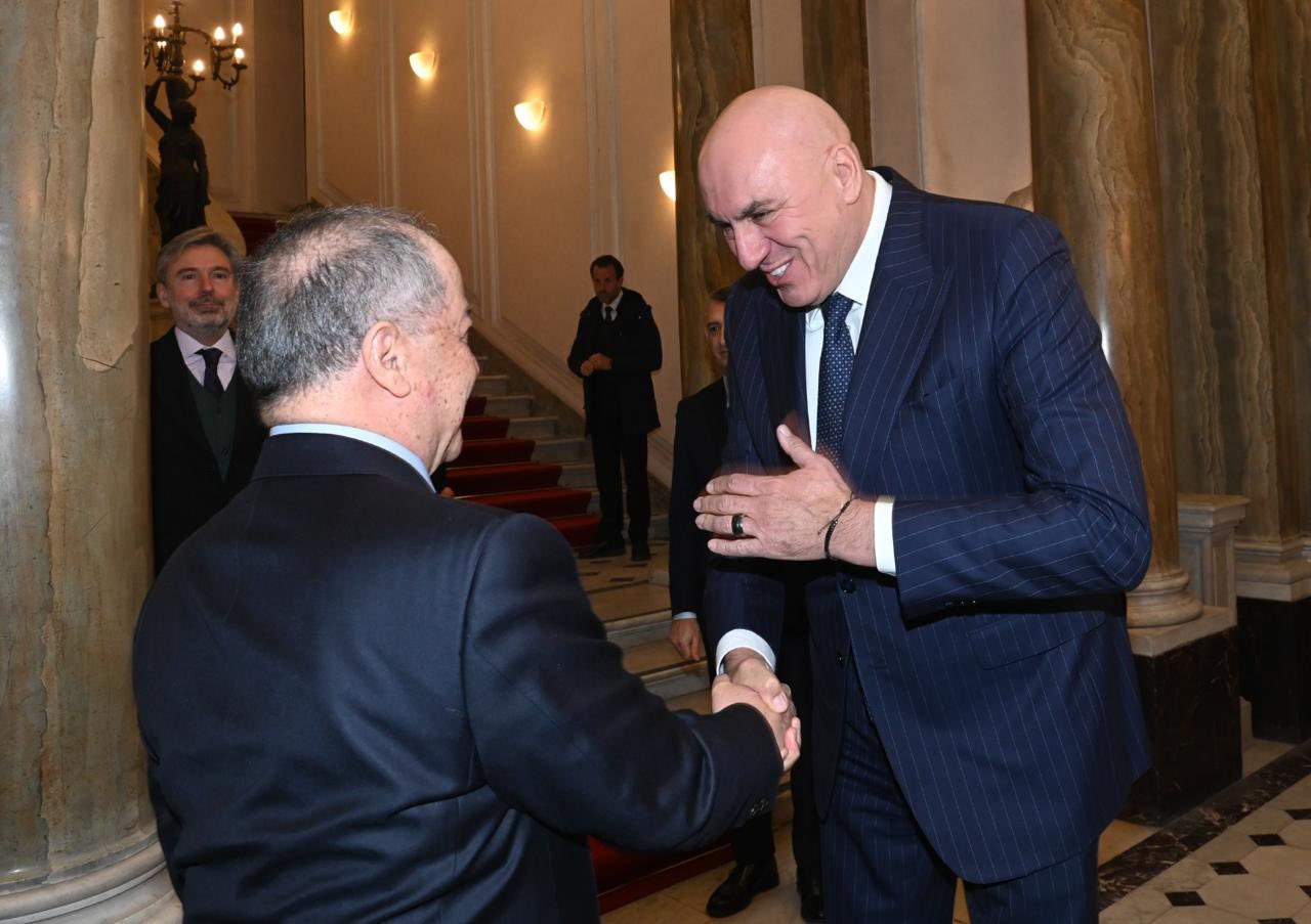 سەرۆك بارزانی لەگەڵ وەزیری بەرگریی ئیتالیا كۆبۆوە