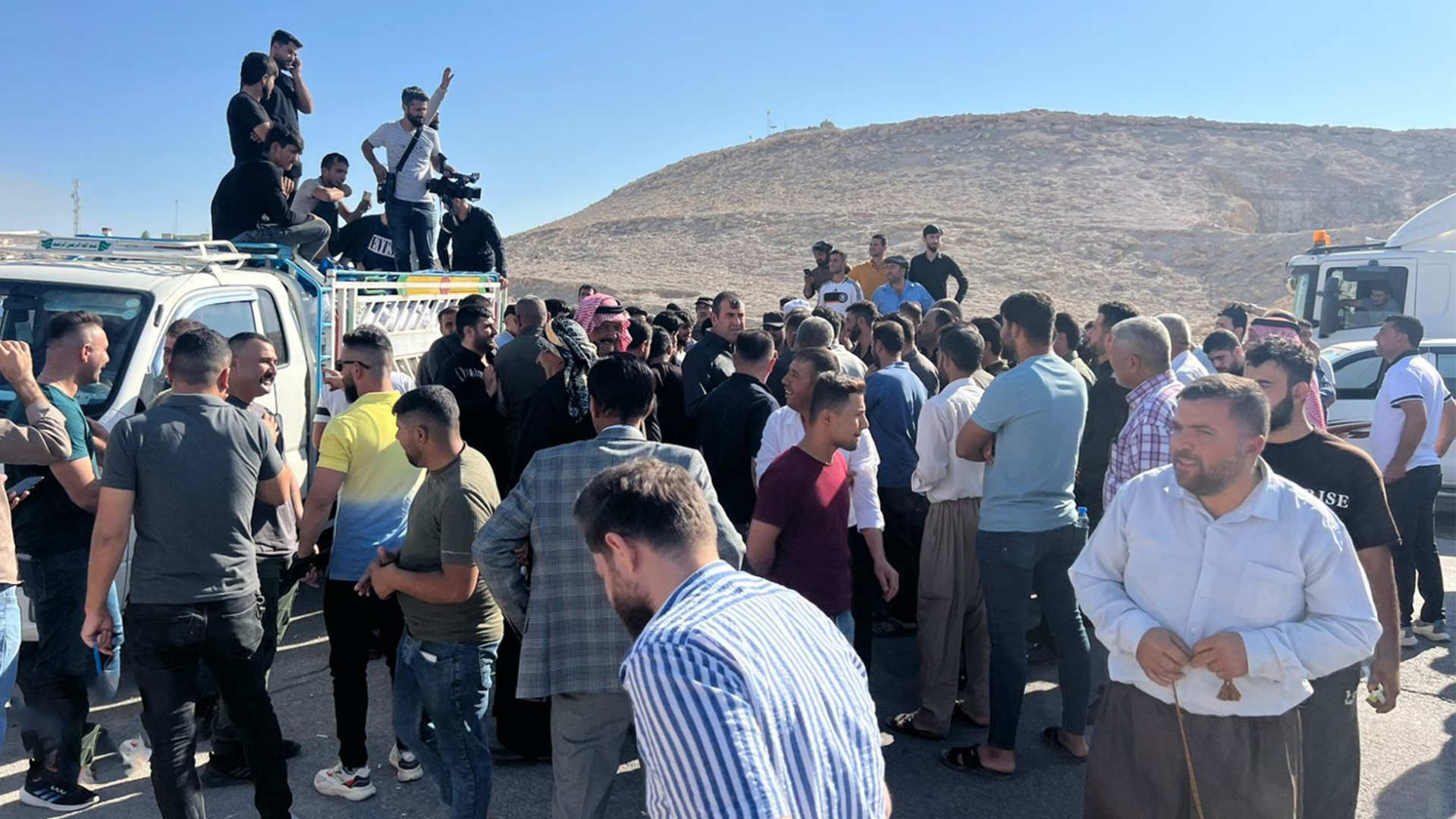 لە بازگەی مەخموور ڕێگری لە کاسبکاران دەکرێت کەلوپەل بهێننە قەزاکە