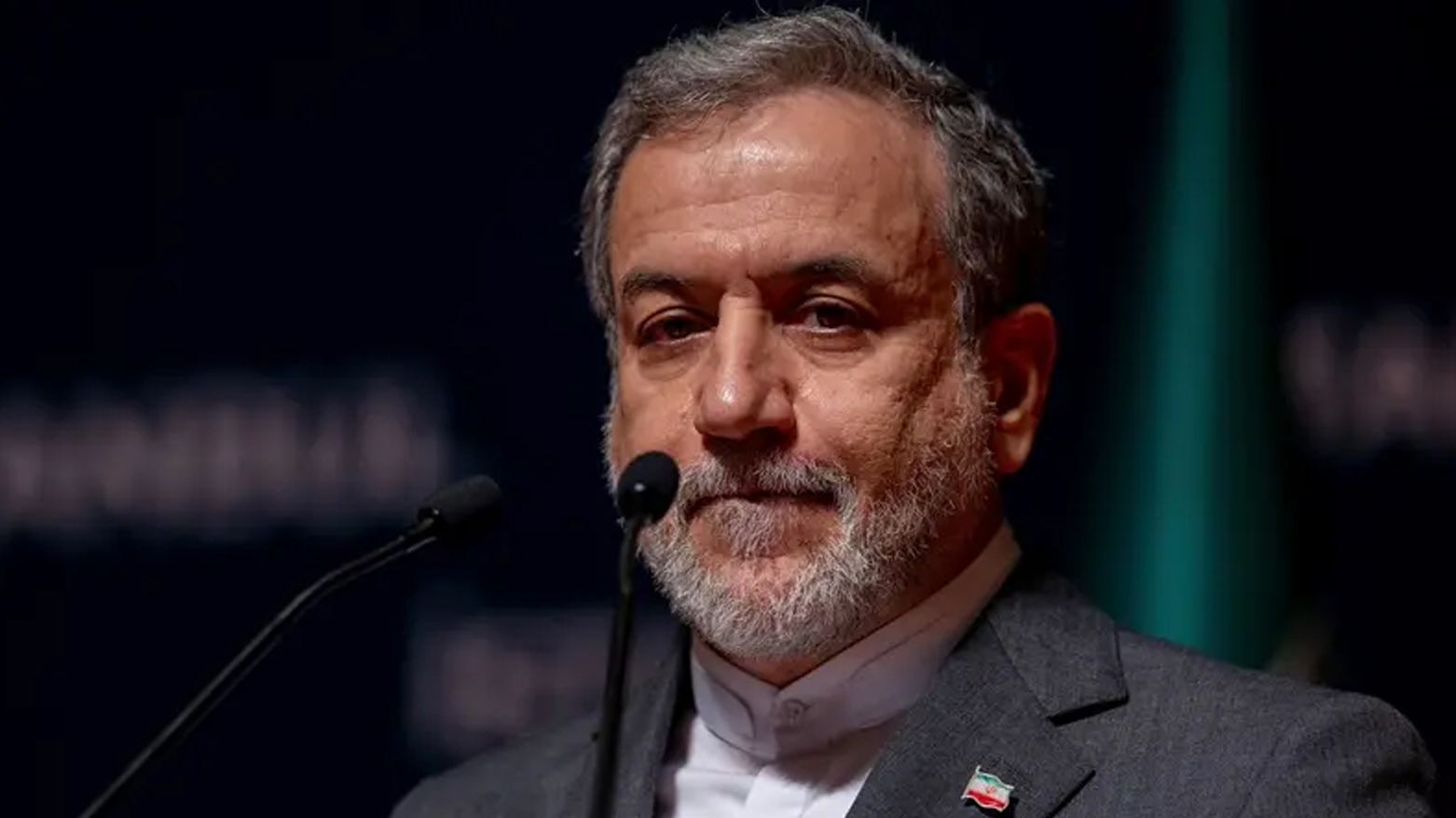وەزیری دەرەوەی ئێران هۆشداری دەدات
