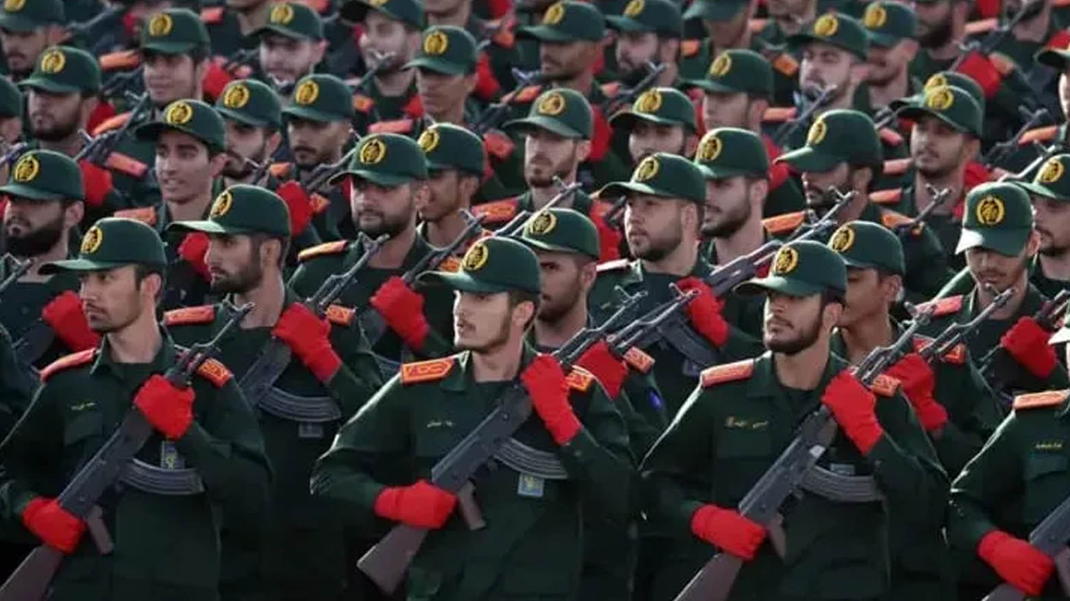 ئێران: ئیرادەمان بۆ سەرکوتکردنی هێزە بیانییەکان لە هورمز بەهێزتر دەبێت