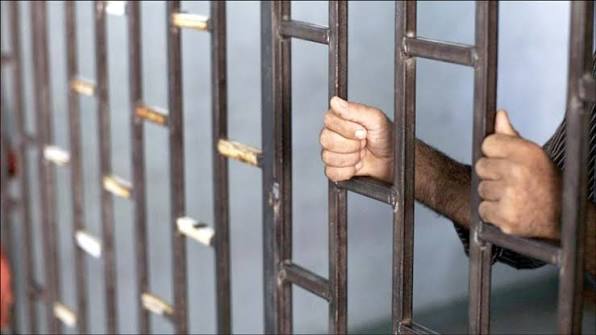 23  کەس لە زیندان گیانیان لەدەستدا