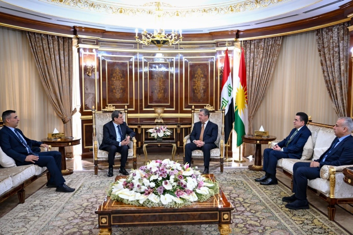 سەرۆکوەزیران مەسروور بارزانی پێشوازی لە مەزڵوم عەبدی دەکات